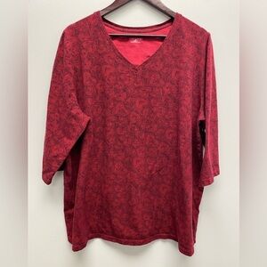 *4 for $30* Catherines Black & Red Swirly Heart Pattern V Neck Shirt